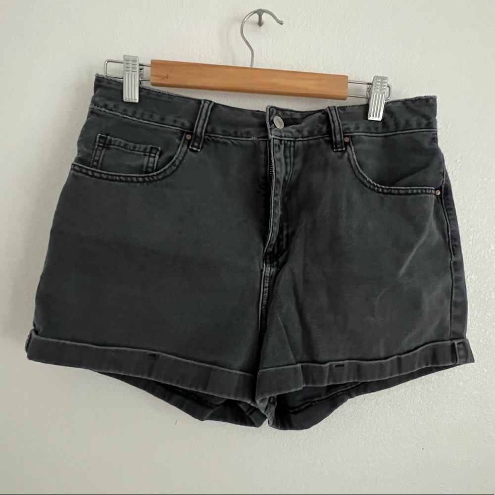 Black Denim PacSun Mom Short size 29